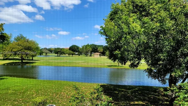 $1,600 | 13255 Southwest 7th Court, Unit 203D, Pembroke Pines, FL 33027