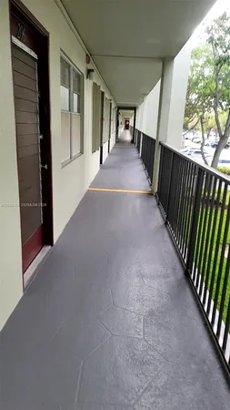 $1,600 | 13255 Southwest 7th Court, Unit 203D, Pembroke Pines, FL 33027