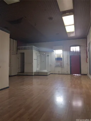 $1,800 | 150 North King Street, Unit 202, Honolulu, HI 96817