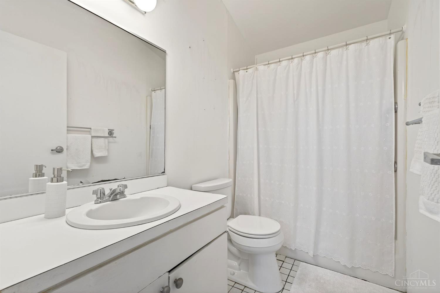 3595 Cooper Road Blue Ash, OH 45241 - Photo 40 of 76