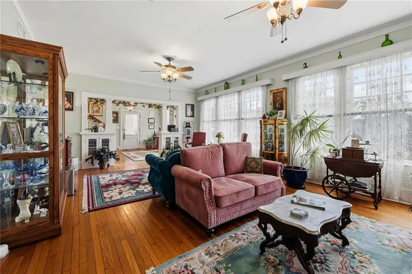 $1,380,000 | 347 East 3rd Avenue, Mount Dora, FL 32757