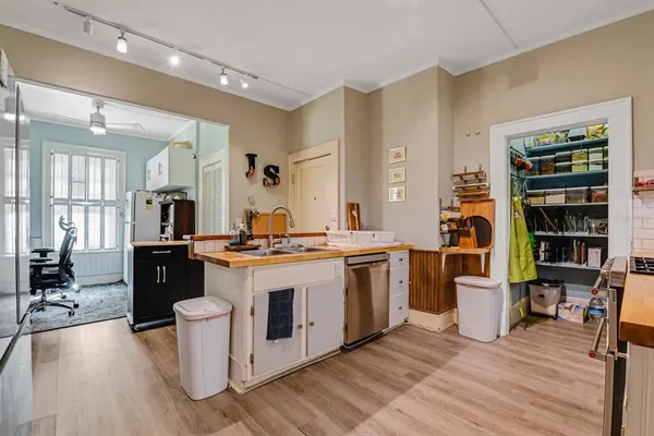 $1,380,000 | 347 East 3rd Avenue, Mount Dora, FL 32757