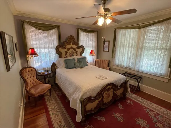 $1,380,000 | 347 East 3rd Avenue, Mount Dora, FL 32757