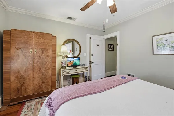 $1,380,000 | 347 East 3rd Avenue, Mount Dora, FL 32757