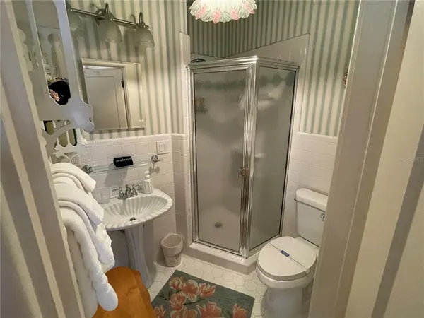 $1,380,000 | 347 East 3rd Avenue, Mount Dora, FL 32757