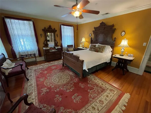 $1,380,000 | 347 East 3rd Avenue, Mount Dora, FL 32757