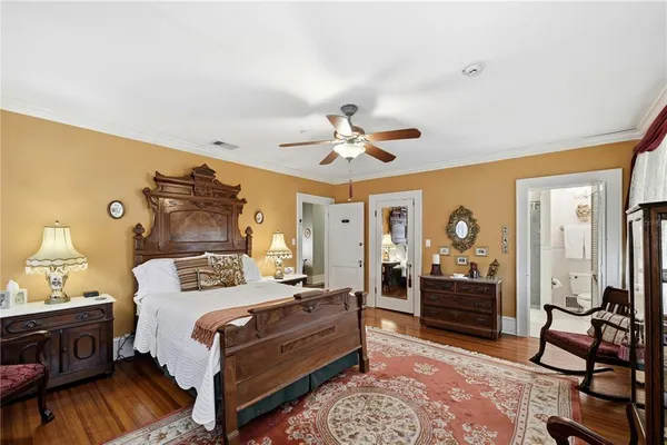 $1,380,000 | 347 East 3rd Avenue, Mount Dora, FL 32757