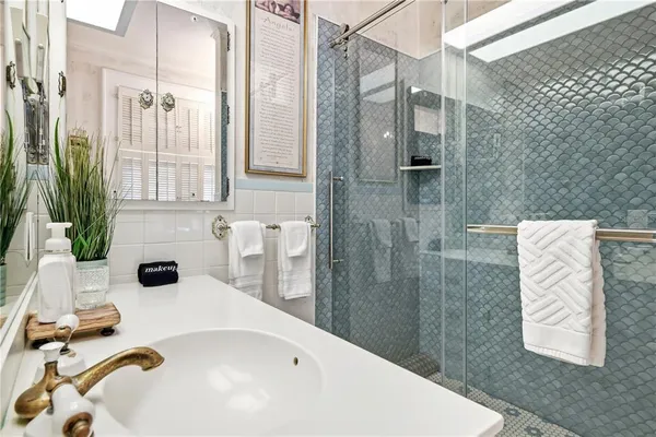 $1,380,000 | 347 East 3rd Avenue, Mount Dora, FL 32757