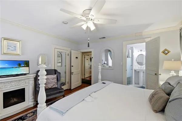 $1,380,000 | 347 East 3rd Avenue, Mount Dora, FL 32757