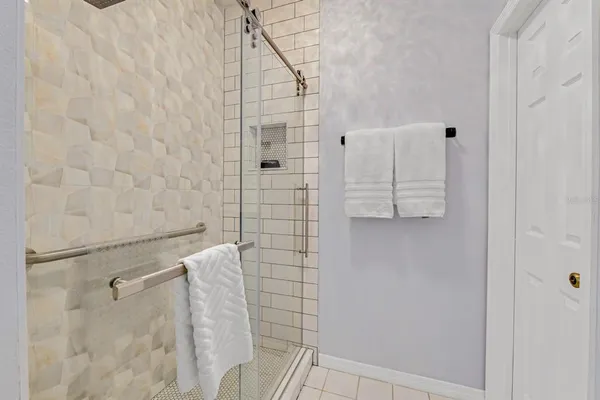 $1,380,000 | 347 East 3rd Avenue, Mount Dora, FL 32757