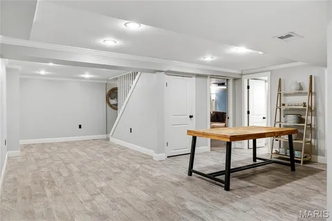 $849,000 | 884 Village Brook Court, Ballwin, MO 63021