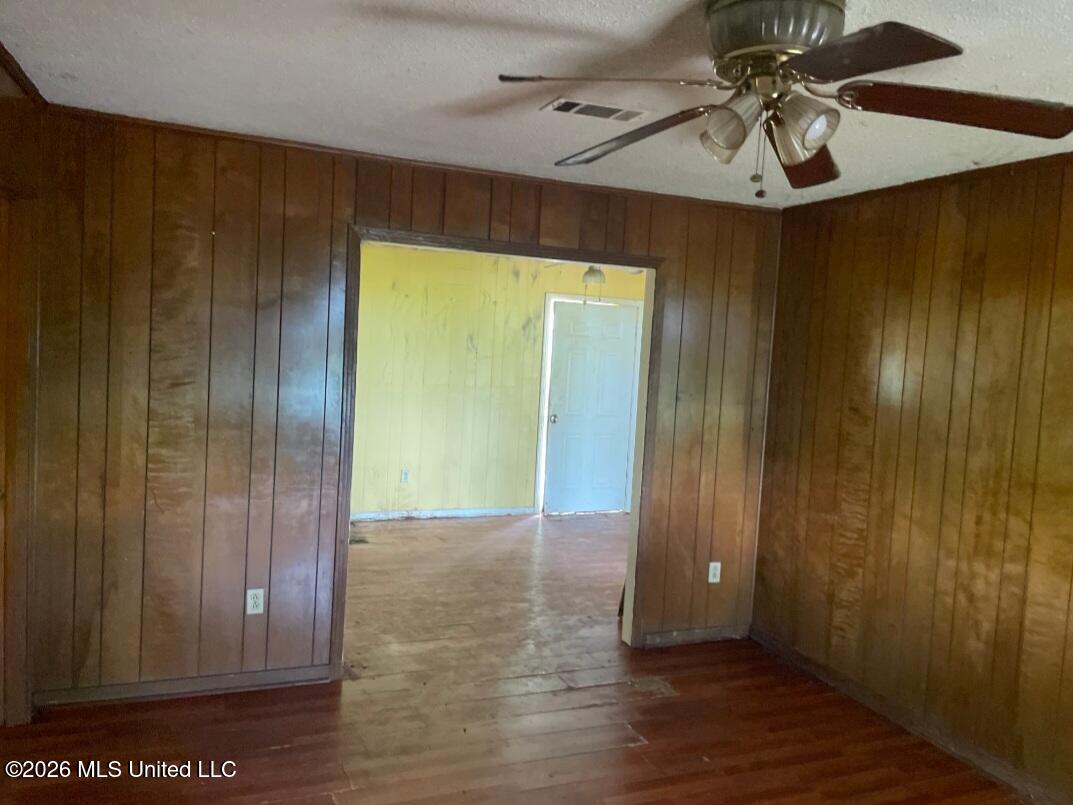 443 Smith Road Cleveland, MS 38732 - Photo 13 of 13 Living Room