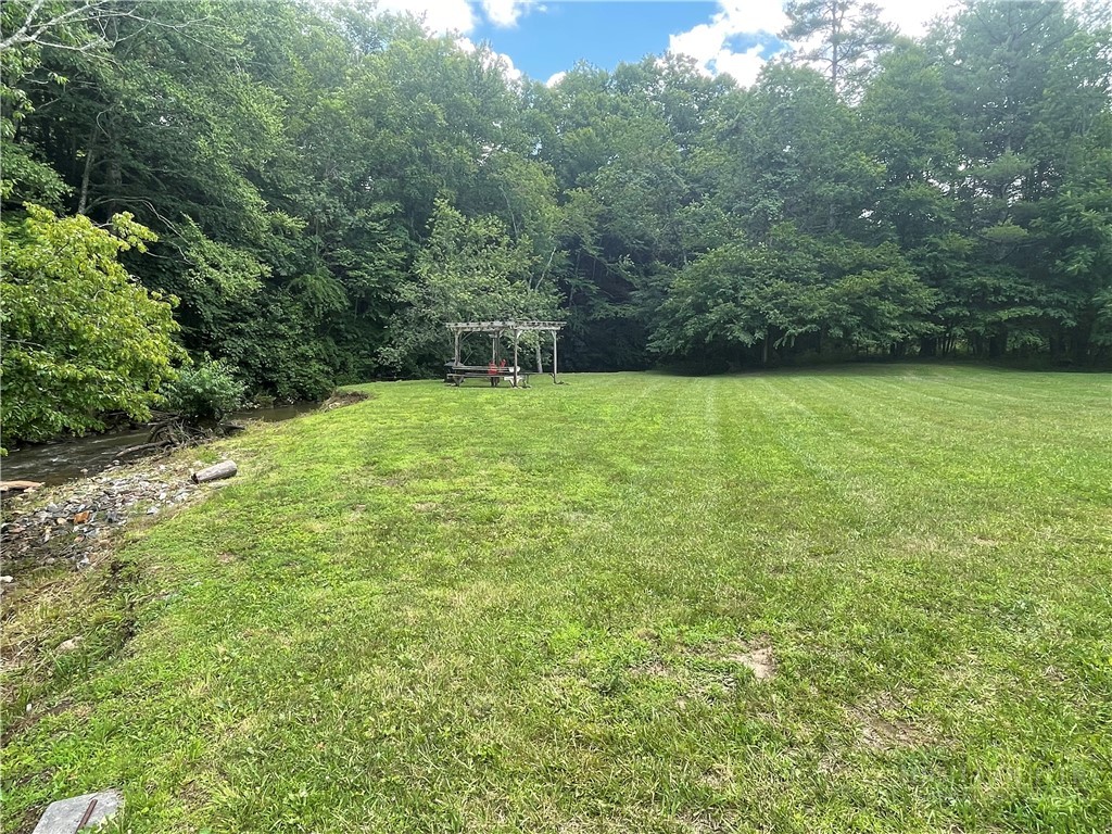 250 Mash Stuart Road West Jefferson, NC 28694 - Photo 18 of 36