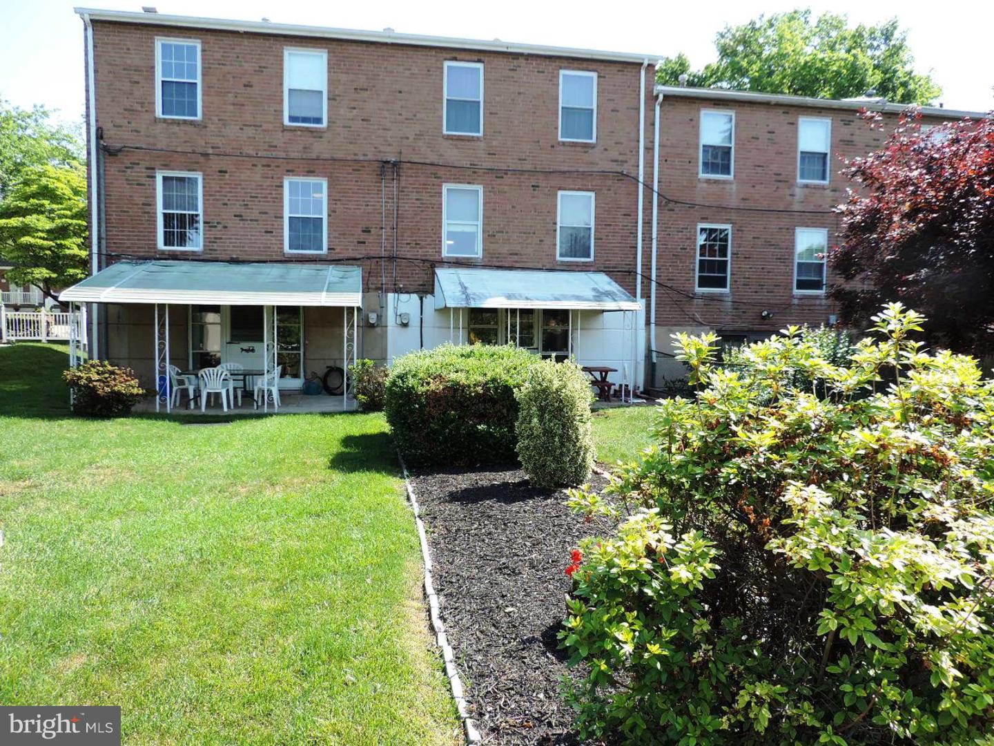 222 Nauldo Road Philadelphia, PA 19154 - Photo 19 of 22 Exterior Back