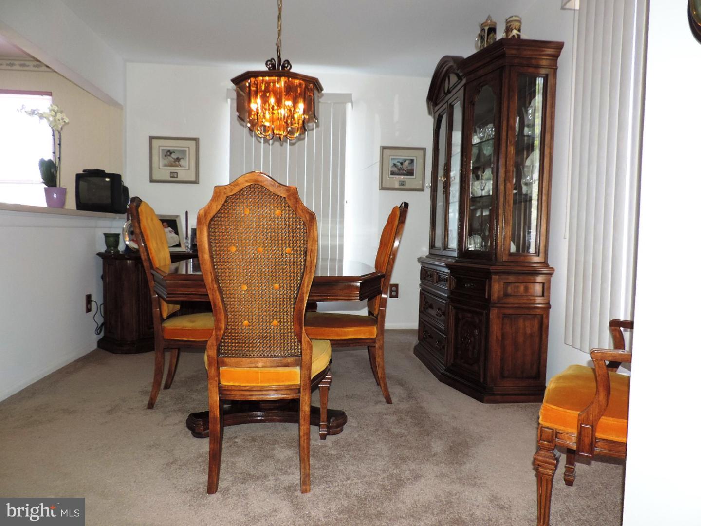 222 Nauldo Road Philadelphia, PA 19154 - Photo 5 of 22 Dining Room