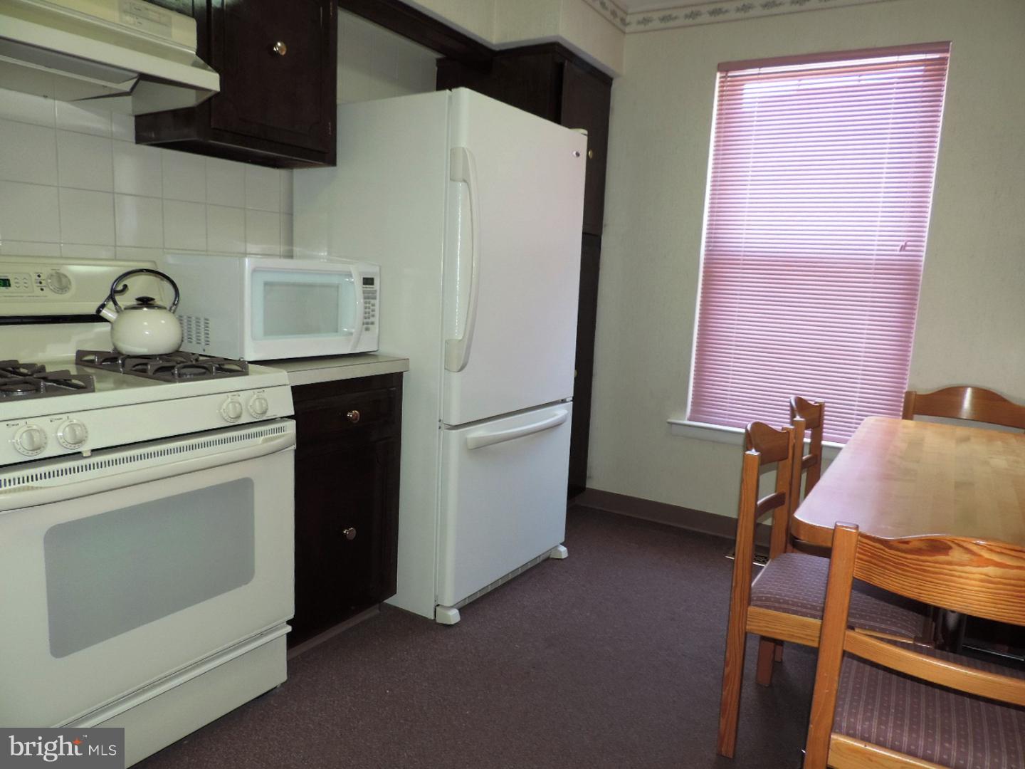 222 Nauldo Road Philadelphia, PA 19154 - Photo 7 of 22 Kitchen