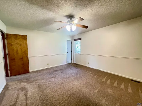 $319,900 | 6254 Southwest 25th Street, Topeka, KS 66614