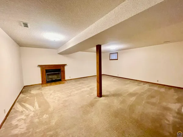 $319,900 | 6254 Southwest 25th Street, Topeka, KS 66614