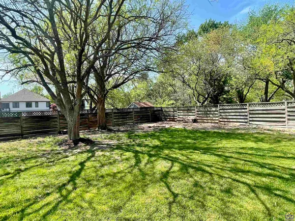 $319,900 | 6254 Southwest 25th Street, Topeka, KS 66614