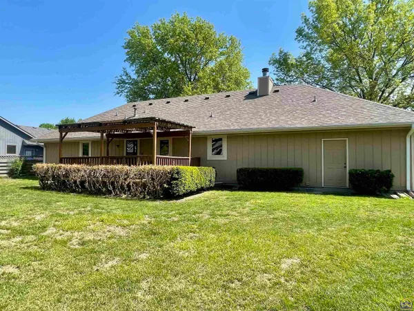 $319,900 | 6254 Southwest 25th Street, Topeka, KS 66614