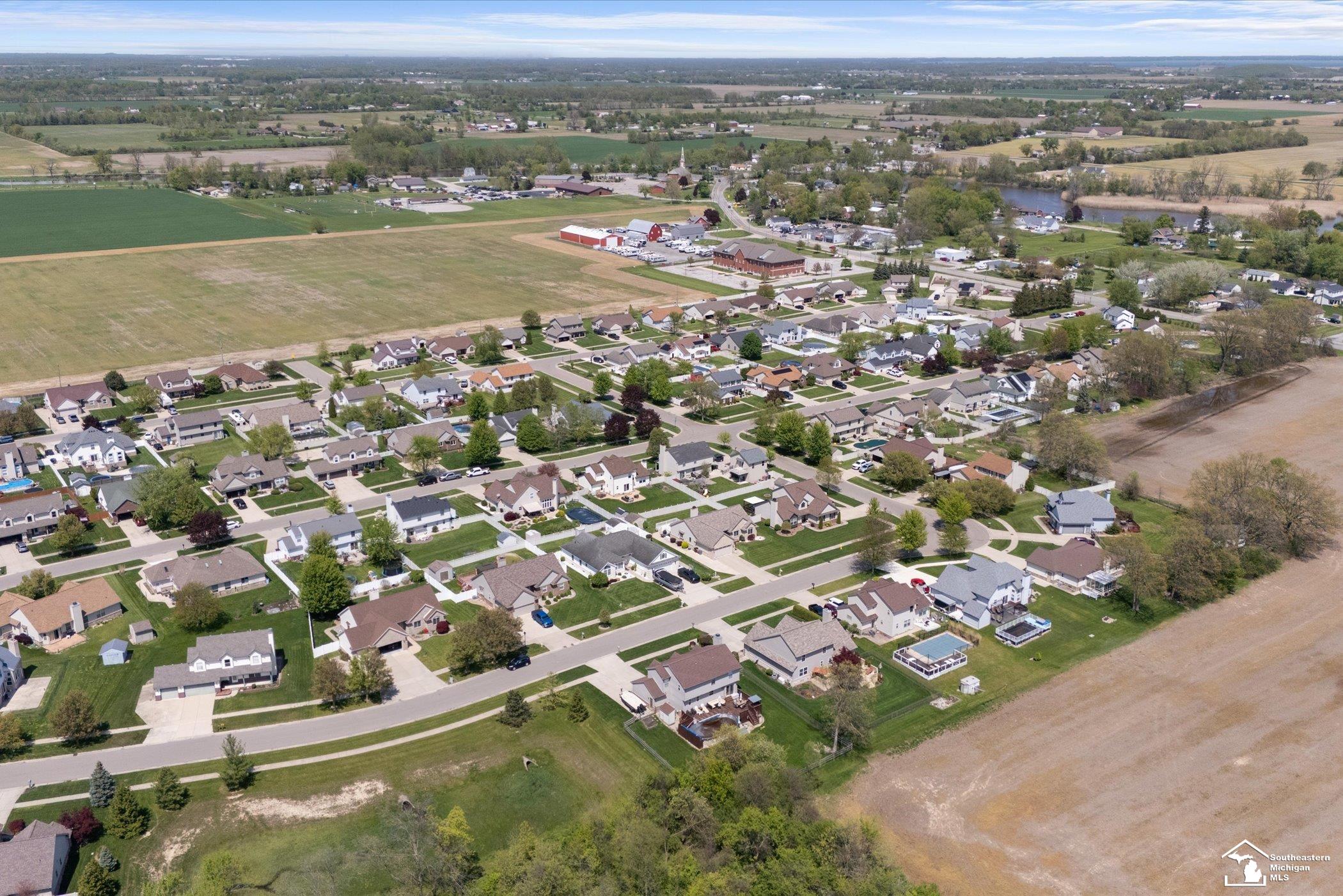 4402 Quail Ridge Lane Newport, MI 48166 - Photo 48 of 57 50174312-cac0fda2-6ba1-496a-914f-3698448ebd47.JPG