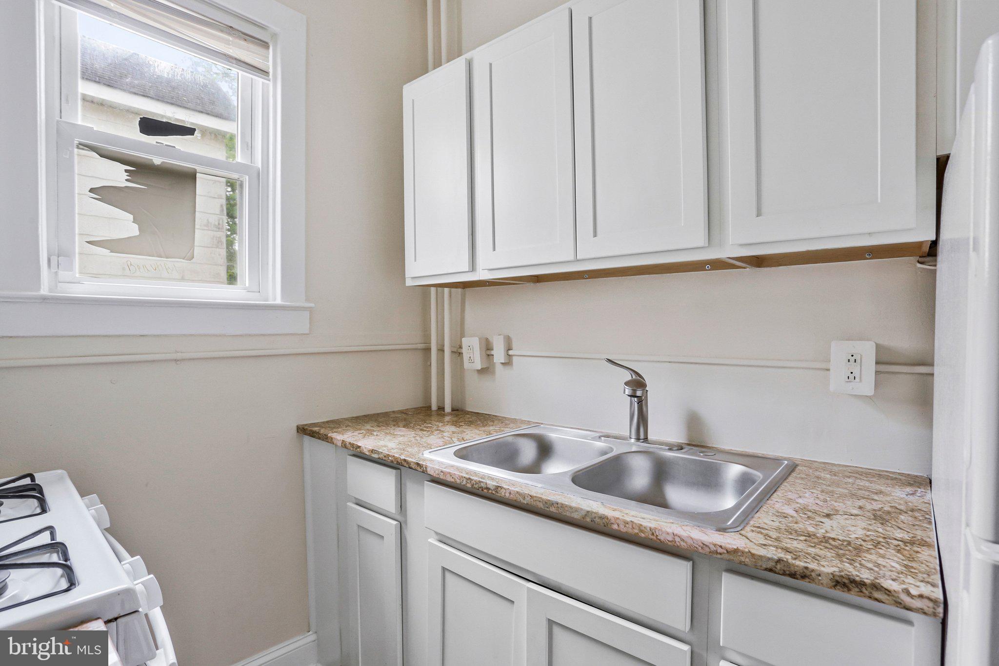 305 9th Street, Unit 2 Laurel, MD 20707 - Photo 13 of 26