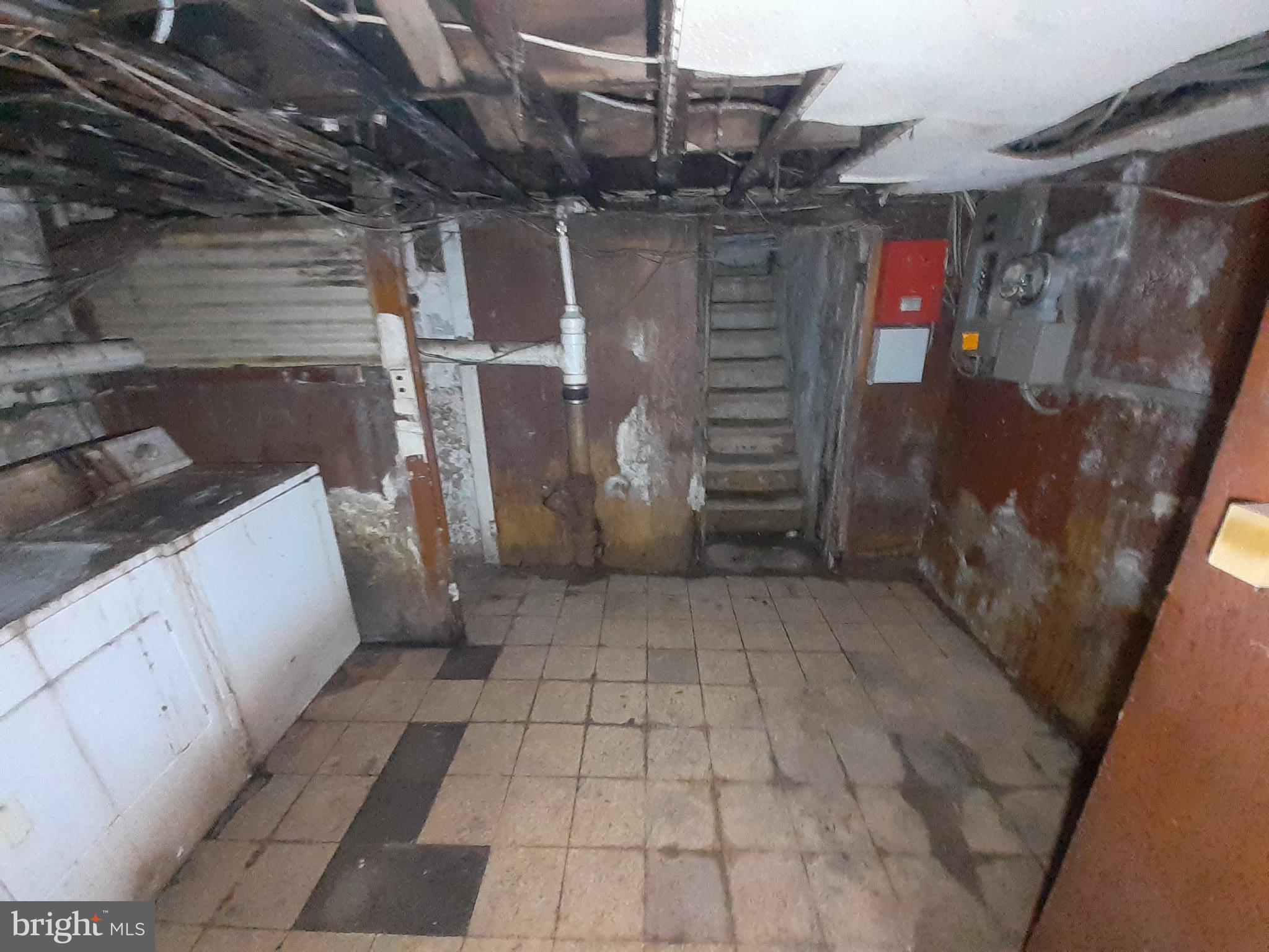 2714 Riggs Avenue Baltimore, MD 21216 - Photo 17 of 57