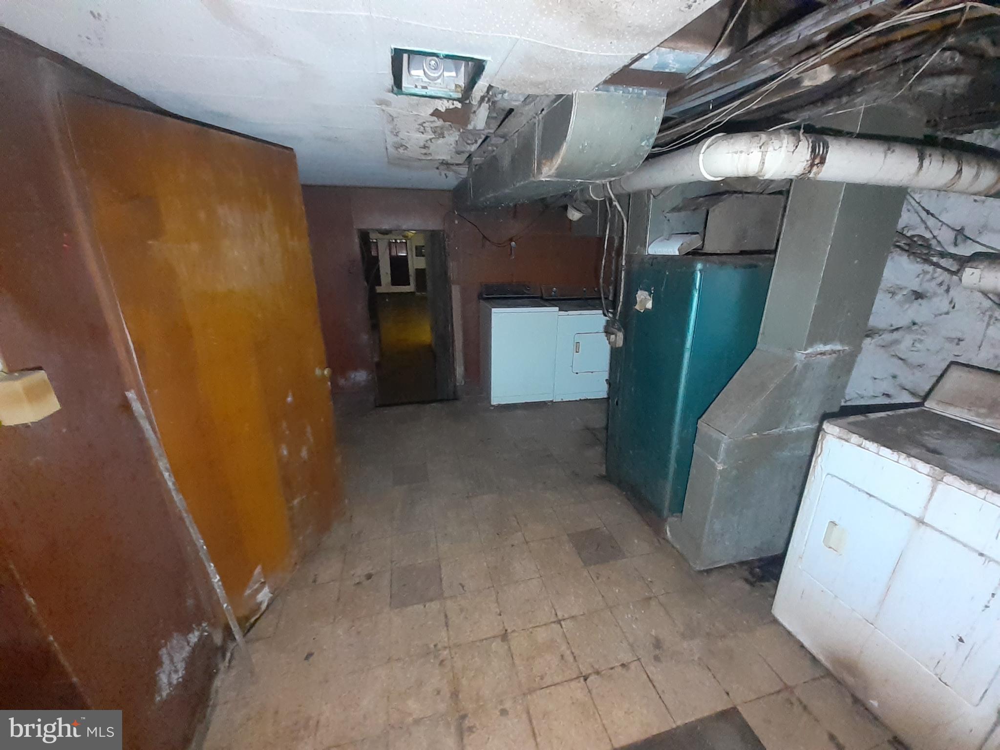 2714 Riggs Avenue Baltimore, MD 21216 - Photo 19 of 57