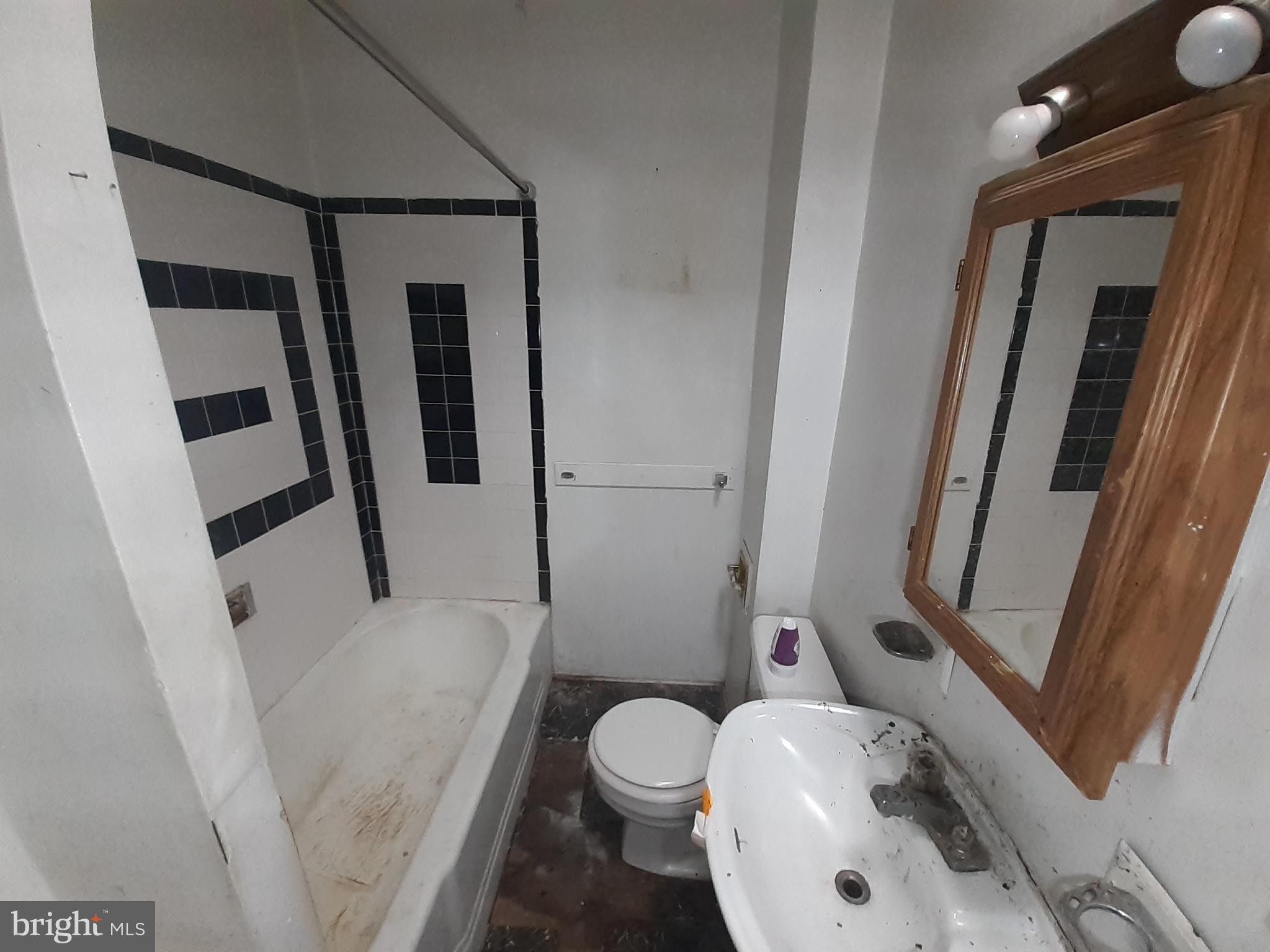 2714 Riggs Avenue Baltimore, MD 21216 - Photo 37 of 57