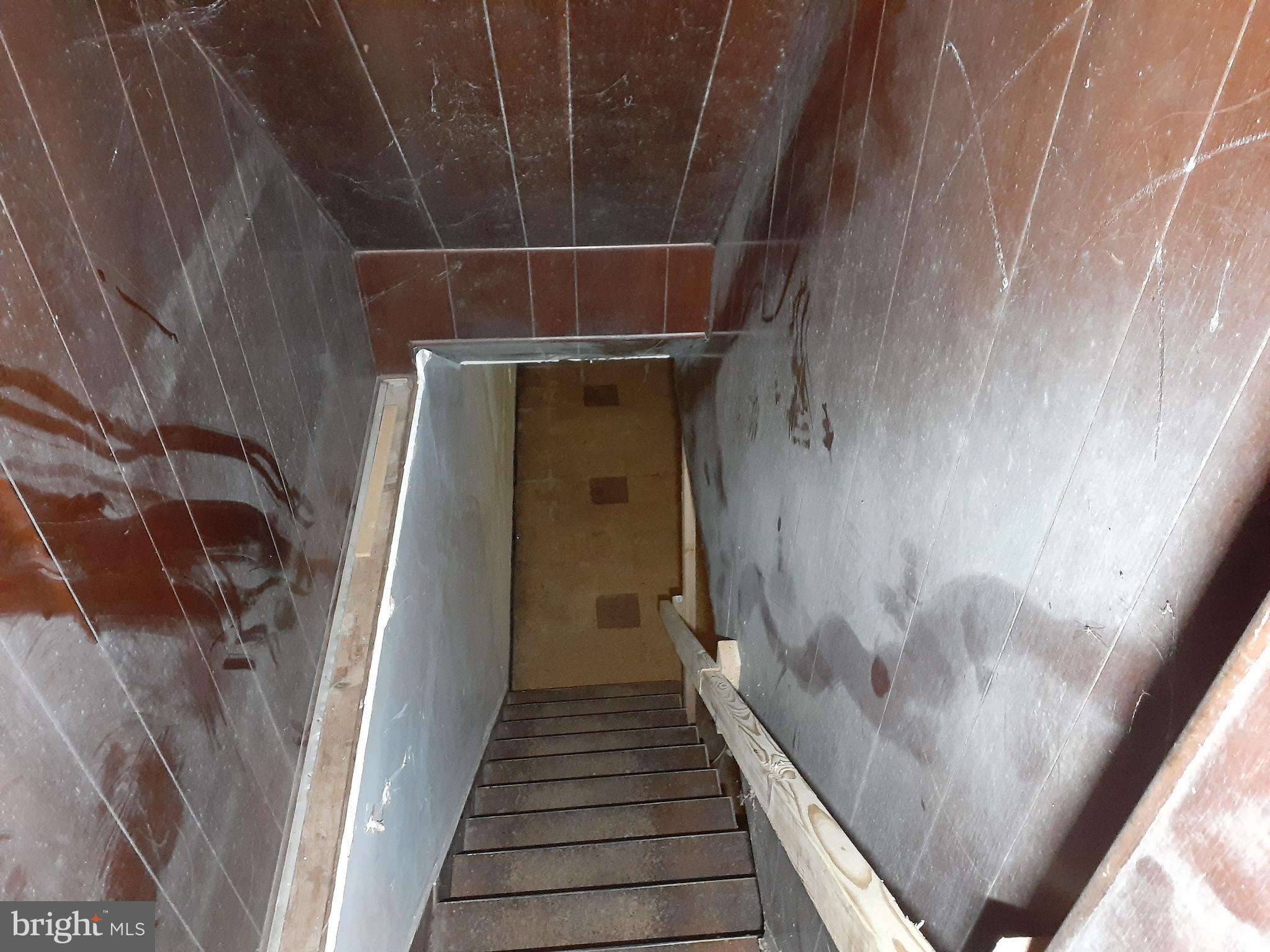 2714 Riggs Avenue Baltimore, MD 21216 - Photo 4 of 57