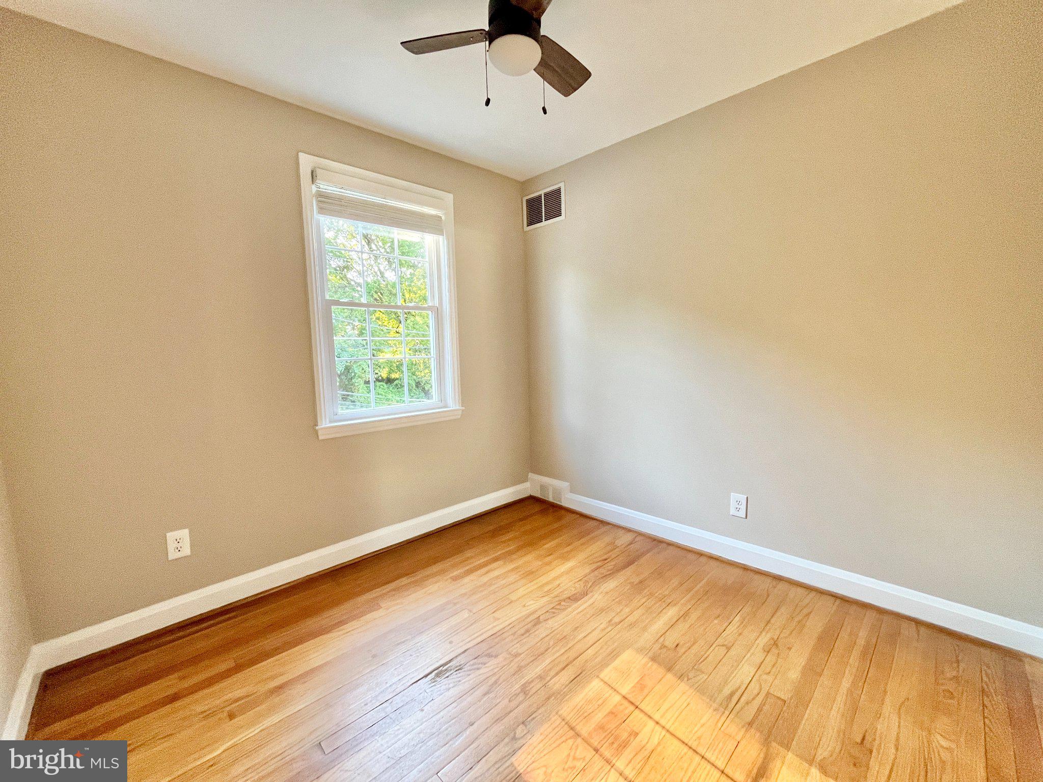 1872 Edgewood Road Towson, MD 21286 - Photo 34 of 48 3rd Bedroom