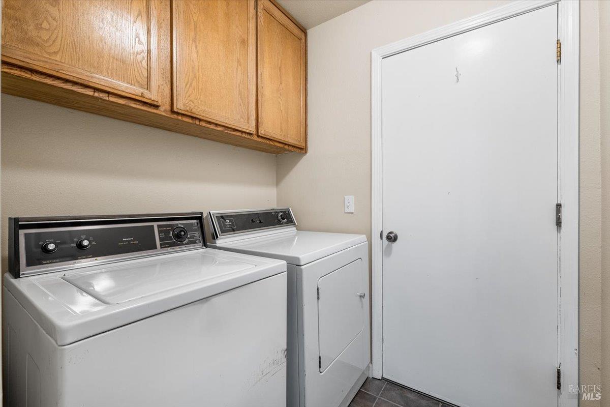 2772 Rochelle Street Santa Rosa, CA 95403 - Photo 9 of 11