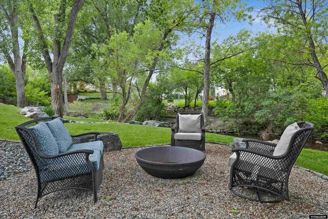 $2,995,000 | 1900 West 39th Street, Casper, WY 82604