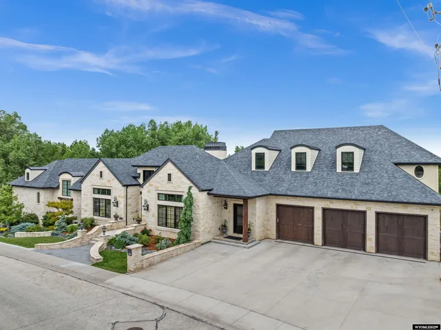 $2,995,000 | 1900 West 39th Street, Casper, WY 82604