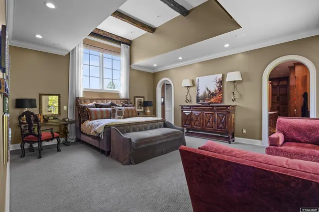 $2,995,000 | 1900 West 39th Street, Casper, WY 82604