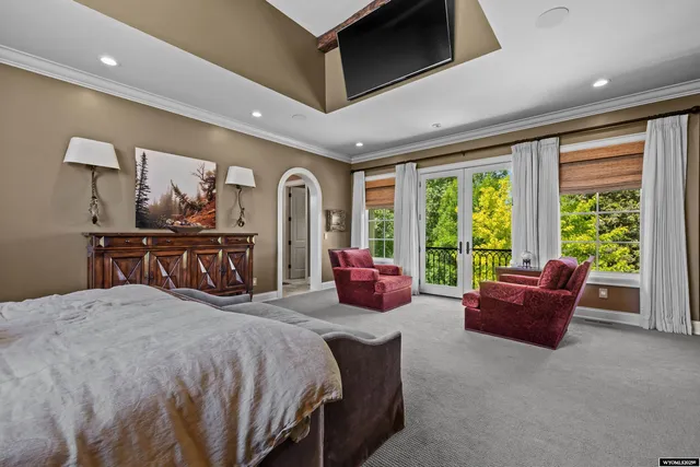 $2,995,000 | 1900 West 39th Street, Casper, WY 82604