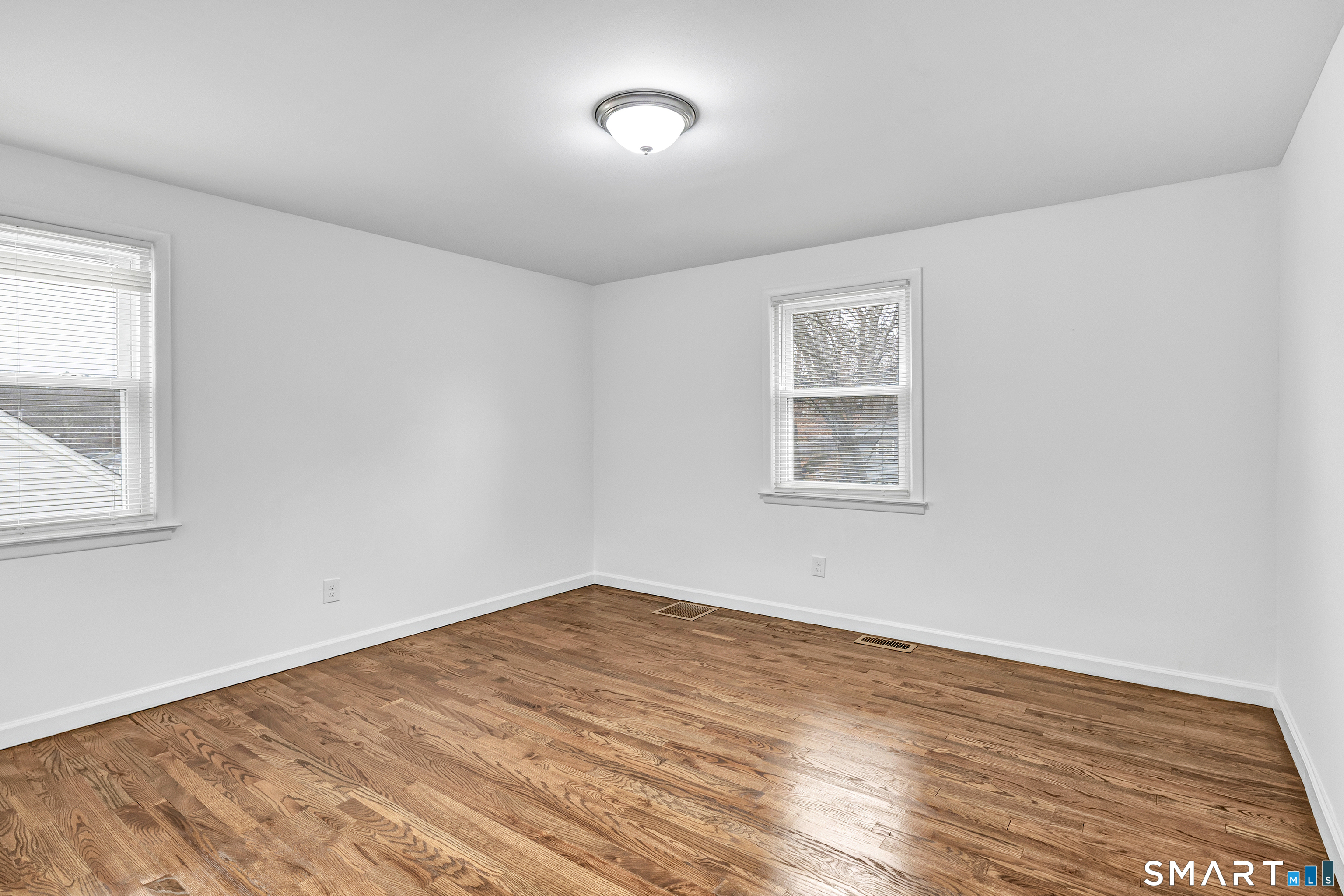 85 Platt Street Bridgeport, CT 06606 - Photo 14 of 35