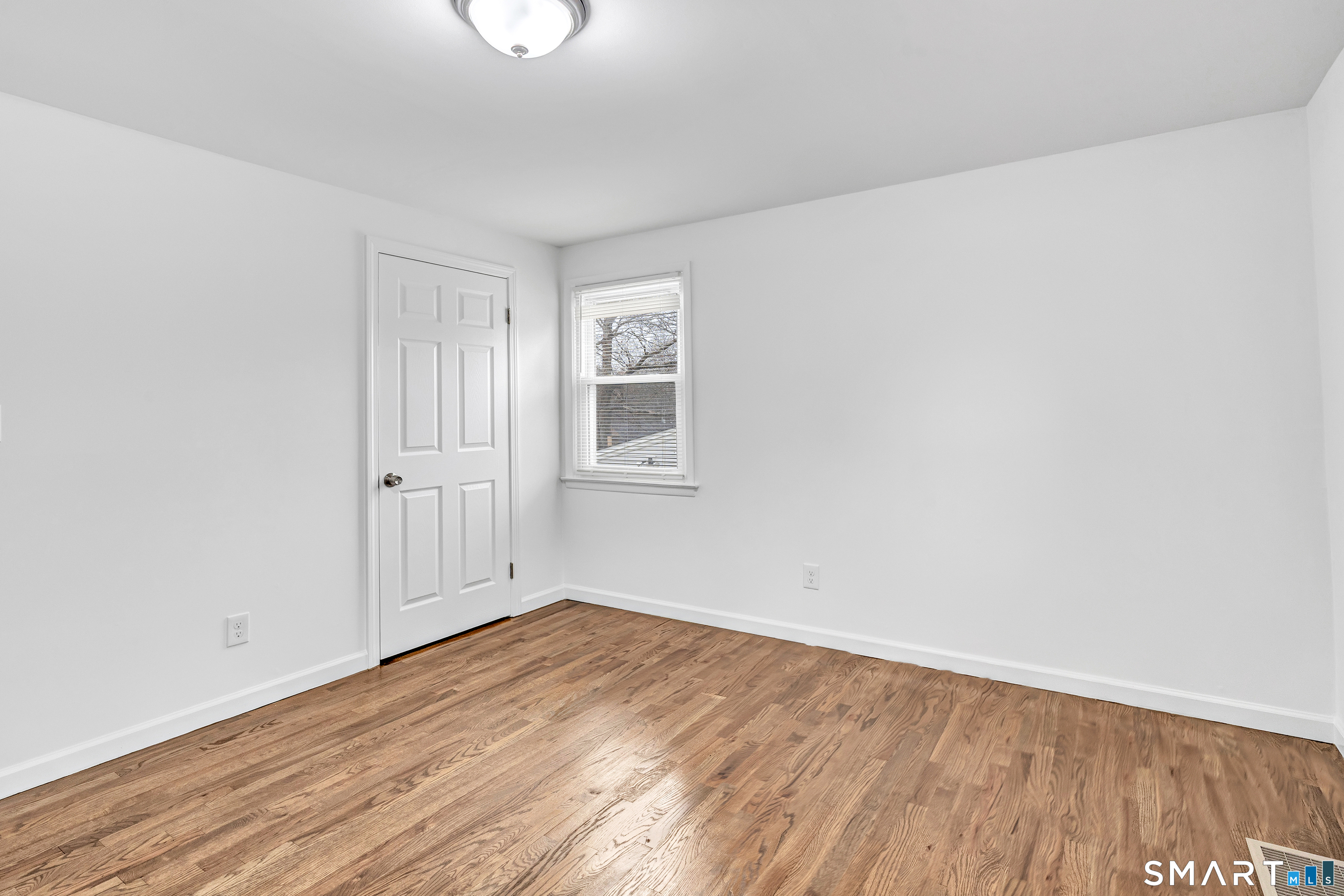 85 Platt Street Bridgeport, CT 06606 - Photo 17 of 35