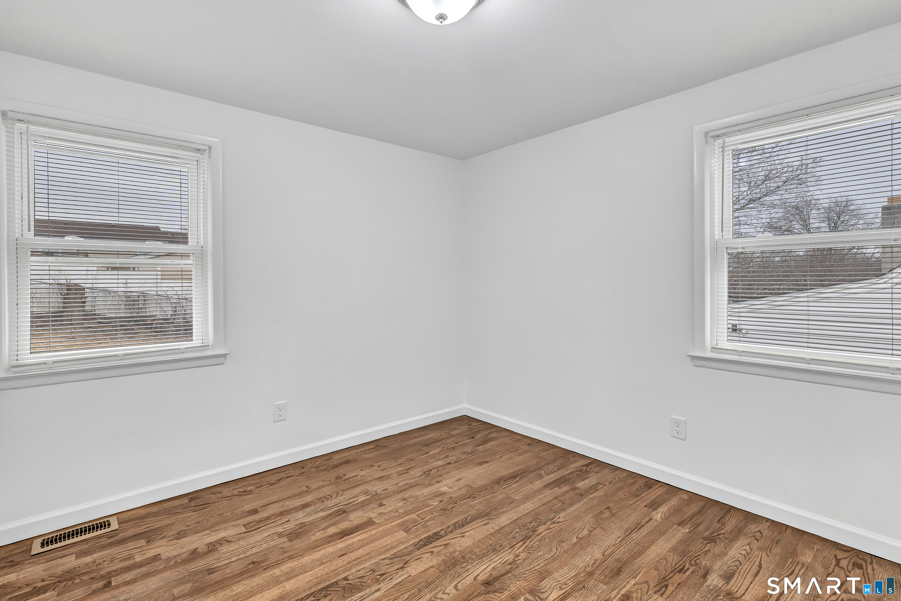 85 Platt Street Bridgeport, CT 06606 - Photo 18 of 35