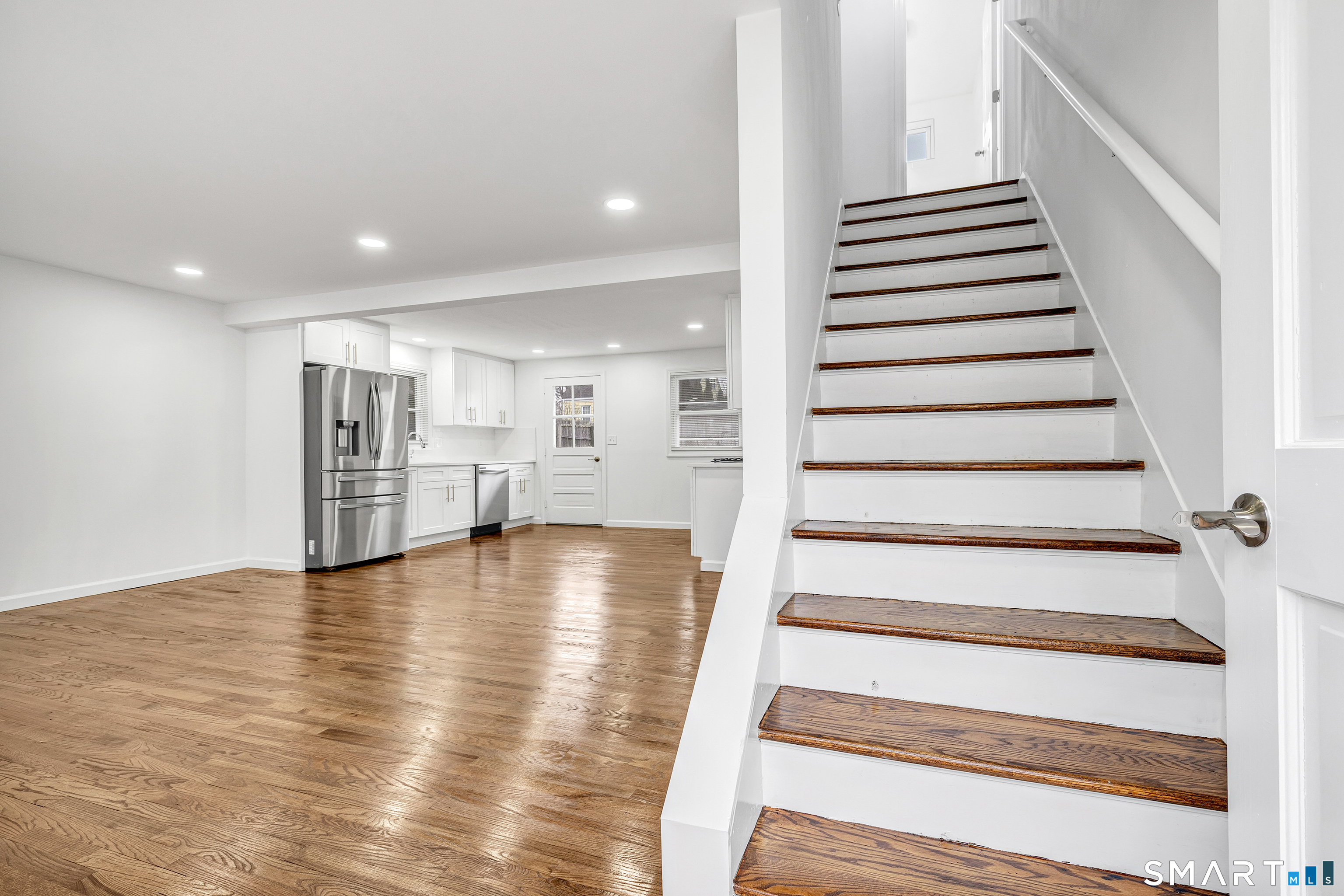 85 Platt Street Bridgeport, CT 06606 - Photo 2 of 35