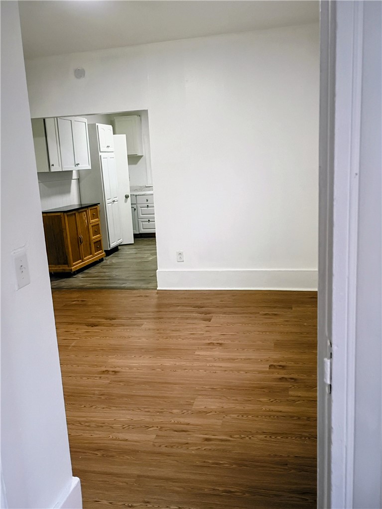 331 Garson Avenue Rochester, NY 14609 - Photo 5 of 23