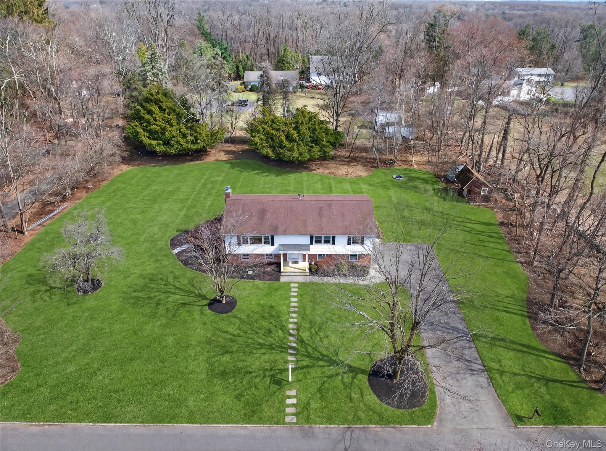 8 Hampton Road Airmont, NY 10901 - Photo 1 of 50
