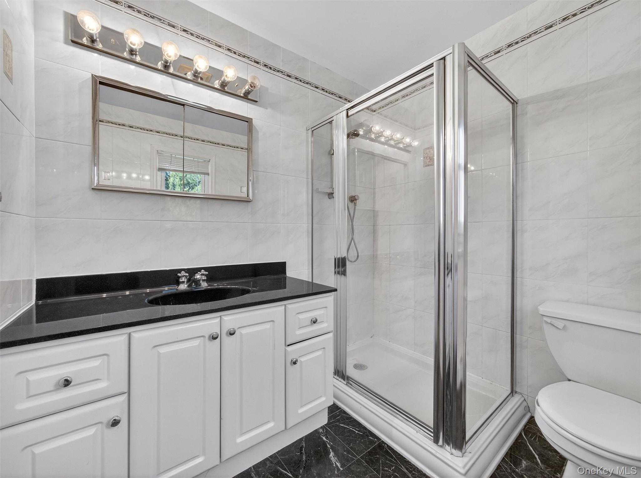 8 Hampton Road Airmont, NY 10901 - Photo 25 of 50