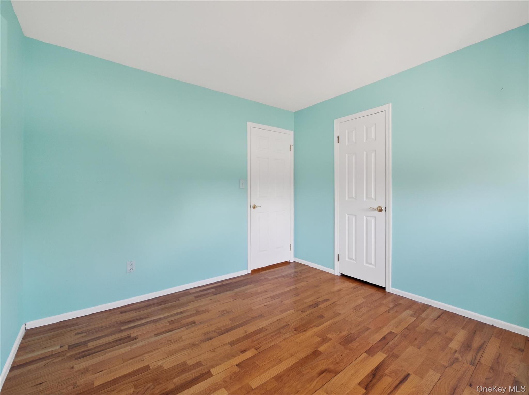 8 Hampton Road Airmont, NY 10901 - Photo 28 of 50