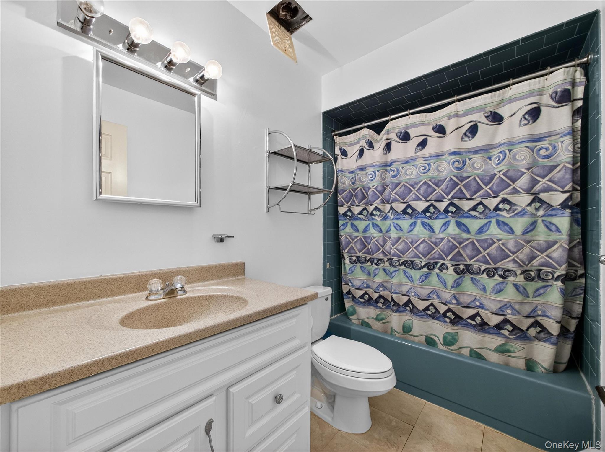 8 Hampton Road Airmont, NY 10901 - Photo 31 of 50