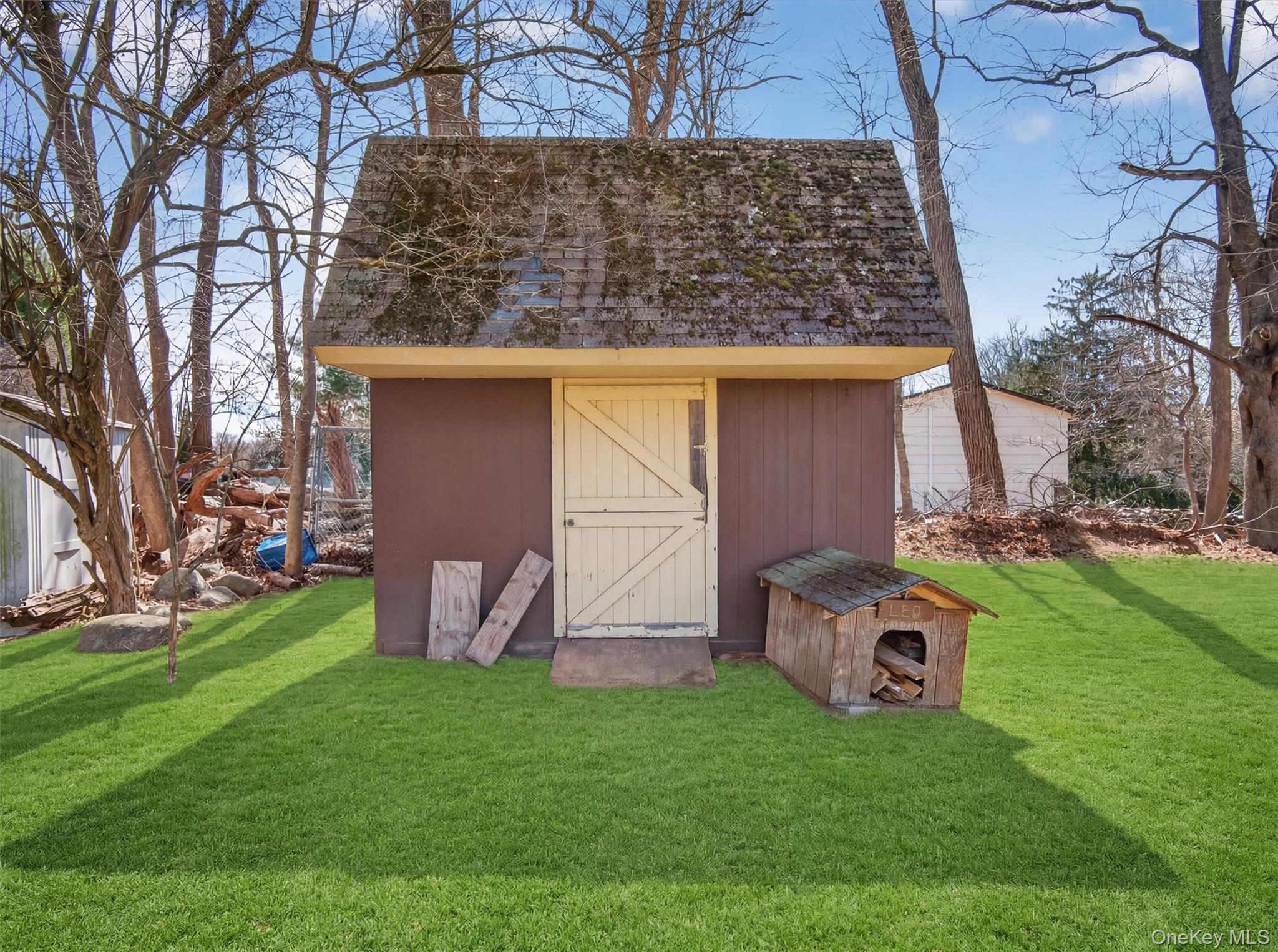 8 Hampton Road Airmont, NY 10901 - Photo 32 of 50