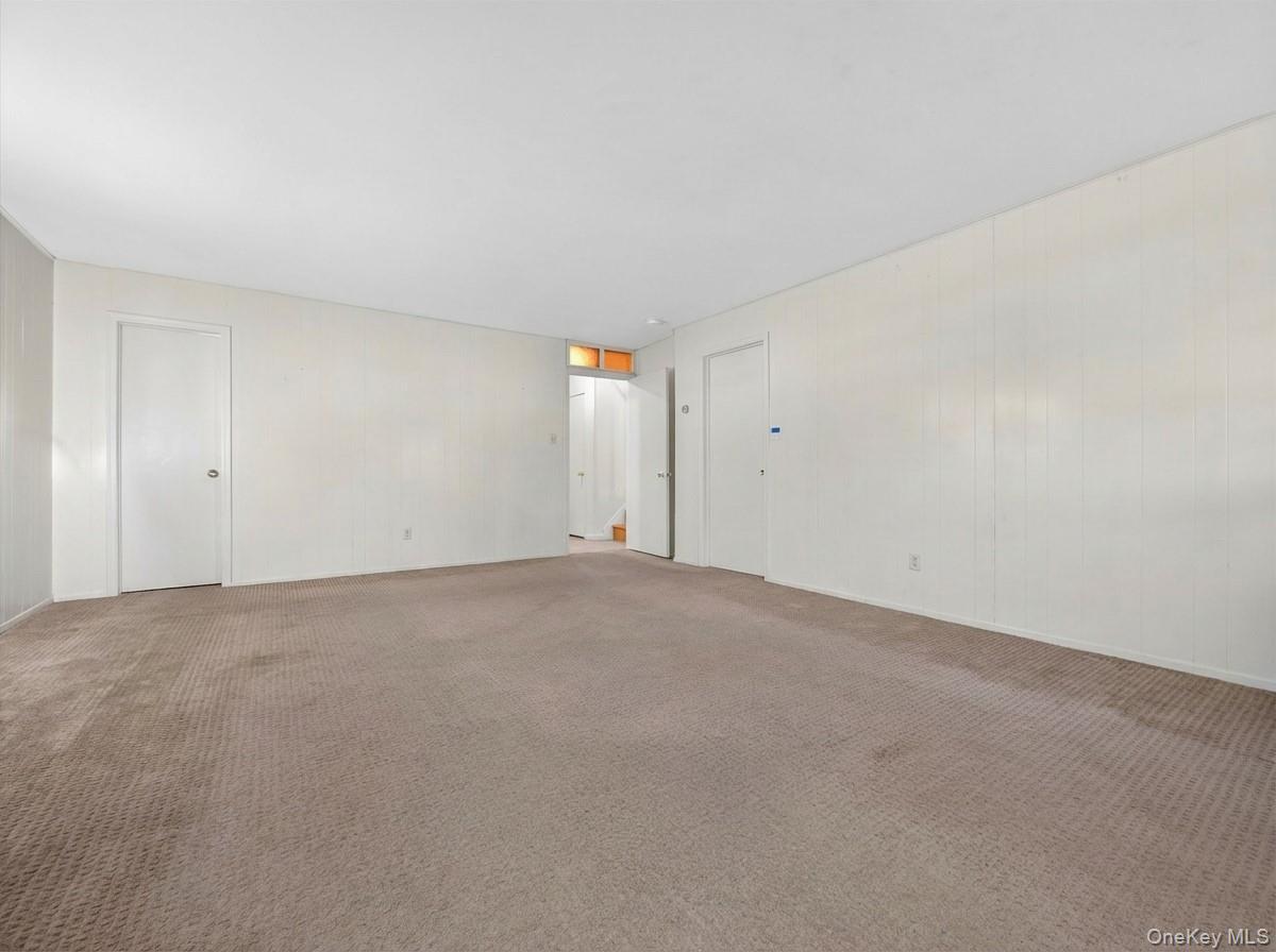 8 Hampton Road Airmont, NY 10901 - Photo 40 of 50