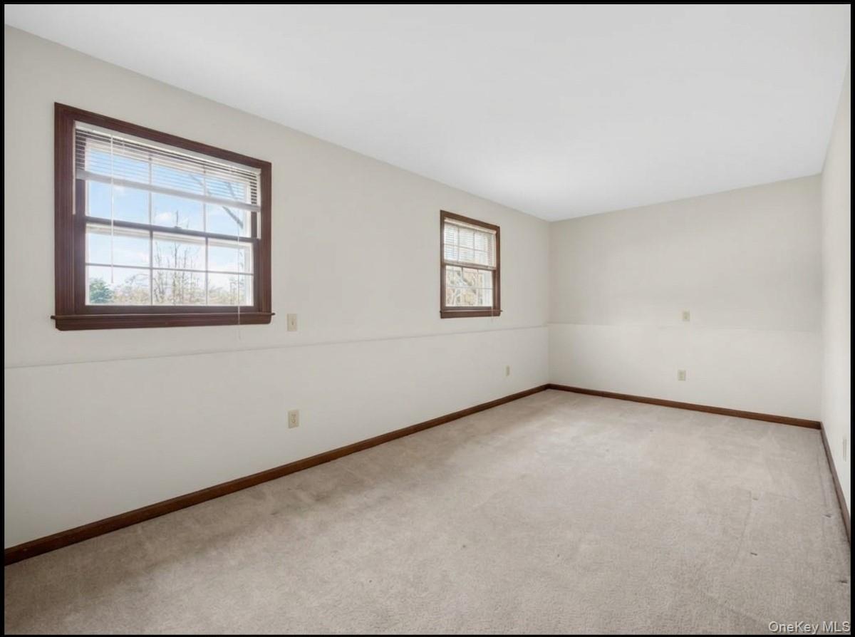 8 Hampton Road Airmont, NY 10901 - Photo 42 of 50