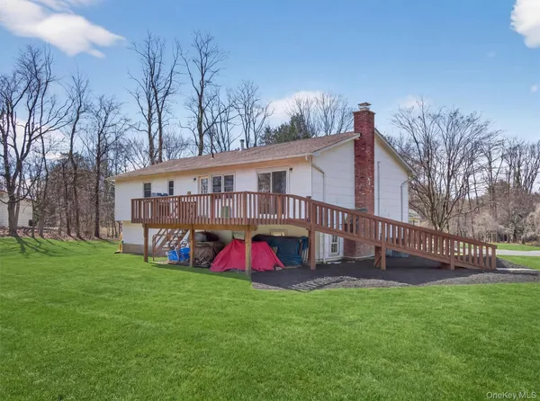 $959,999 | 8 Hampton Road, Airmont, NY 10901