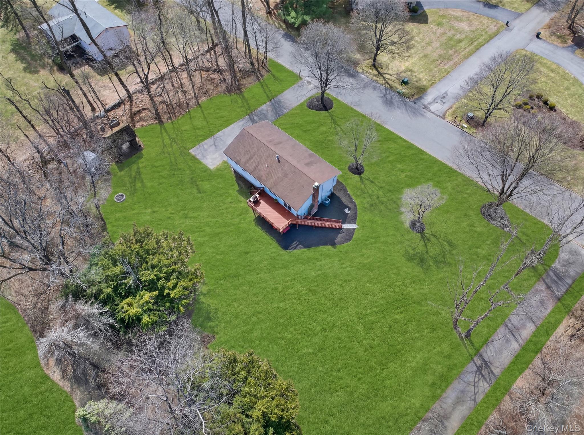 8 Hampton Road Airmont, NY 10901 - Photo 47 of 50